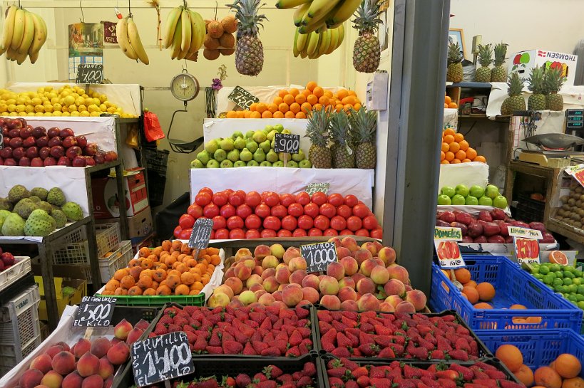 6 Exotic Chilean Fruits At Santiago's Farmers Markets