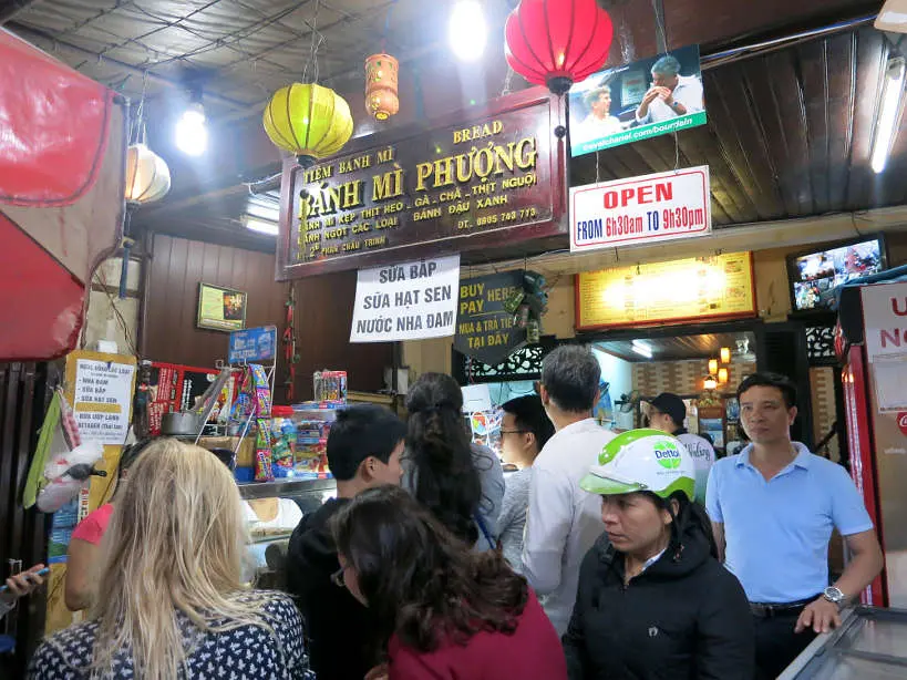 BánhMìPhuợngLine_BestBanhMiHoiAnVietnameseSandwich_AuthenticFoodQuest