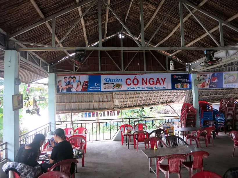 Picture of Che Bap Restaurant in Cam Nam to eat regional Vietnamese Desserts by AuthenticFoodQuest