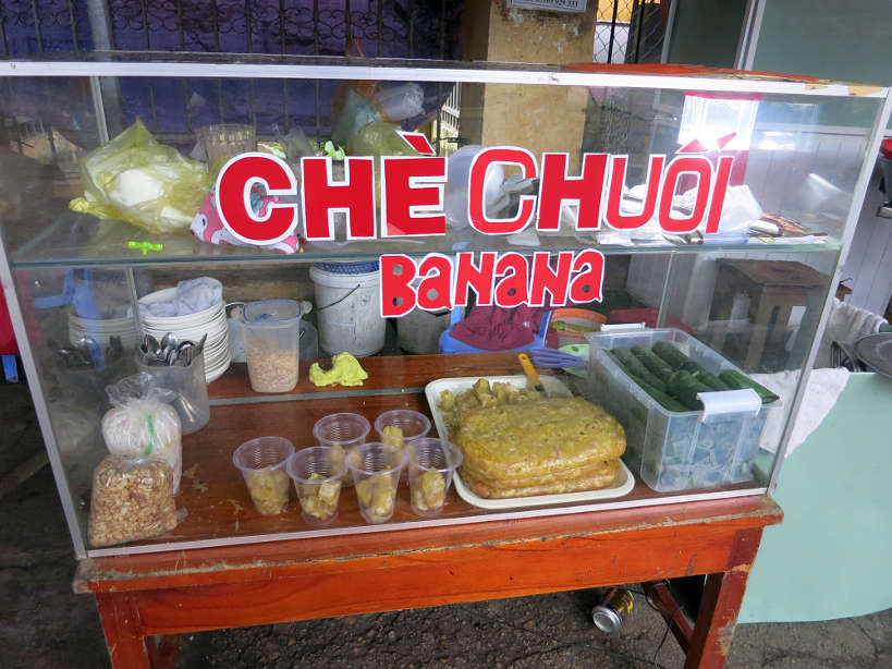 CheChuoiVendor_VietnameseDesserts_AuthenticFoodQuest
