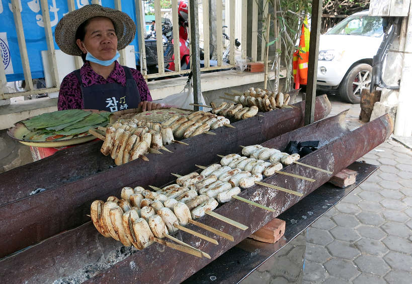GrilledBananas_FoodinCambodia_AuthenticFoodQuest