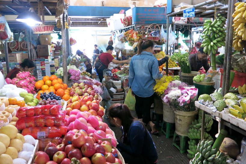 CentralMarket7_PhnomMarketPenh_AuthenticFoodQuest