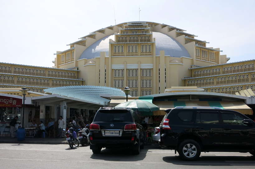 CentralMarket_PhnomMarketPenh_AuthenticFoodQuest