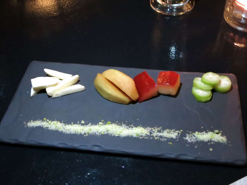 FruitsPlancha_CuisineWatDamnak_AuthenticFoodQuest
