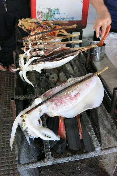 GrilledSquid_CambodianStreetFood_AuthenticFoodQuest
