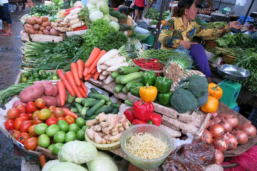 KandalMarket3_PhnomMarketPenh_AuthenticFoodQuest