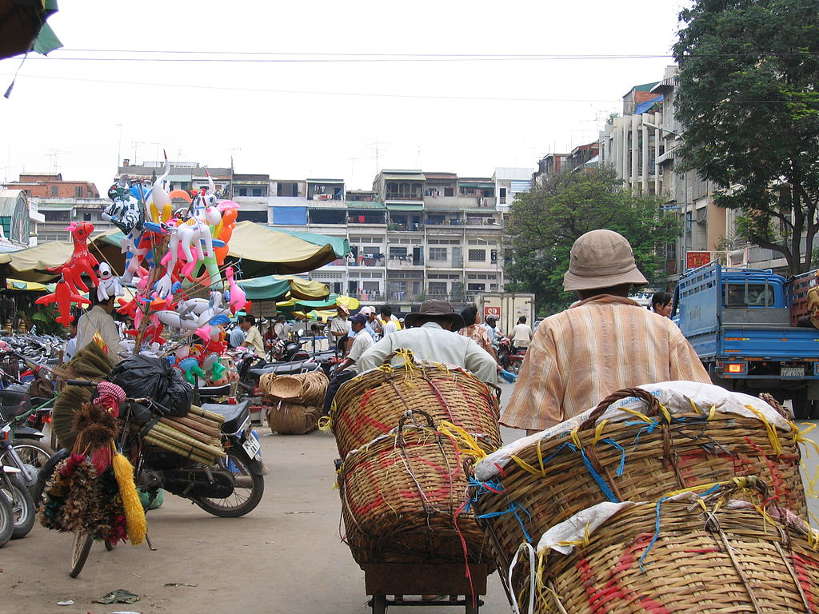 OrusseyMarket_PhnomMarketPenh_AuthenticFoodQuest