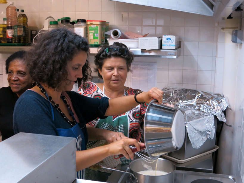 Creme Patissiere Soupe Aux Cailloux Paris Baking Class Authentic Food Quest