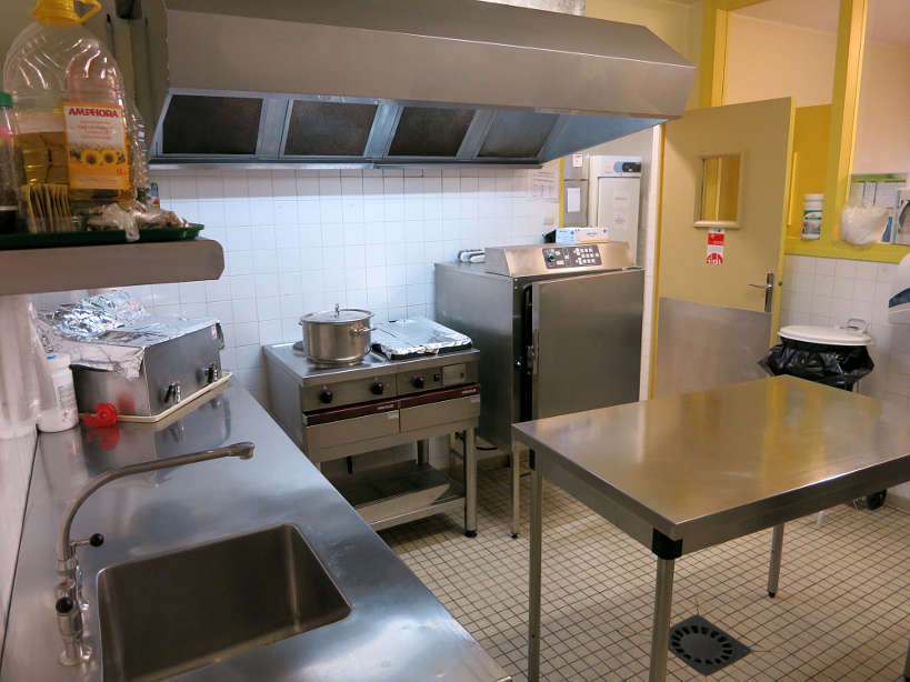 Kitchen_SoupeAuxCailloux_ParisBakingClass_AuthenticFoodQuest