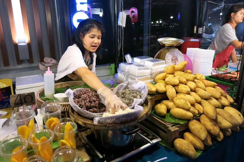 MoneyFood_eatlocalstreetsafely_AuthenticFoodQuest