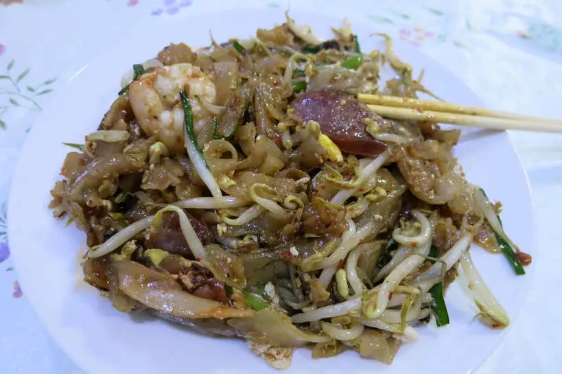 Char Kway Teow Food in Singapore by Authentic Food Quest