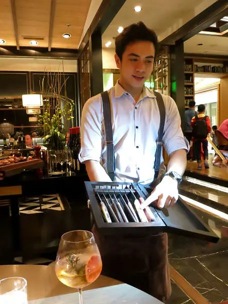 RagingBullKnife_ShangriLaatTheFortRestaurants_AuthenticFoodQuest Raging Bull Knifes Shangri-La at the Fort Restaurants Authentic Food Quest