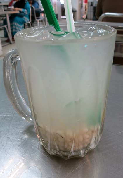10 Unusual Malaysian Drinks To Experience Like A Local