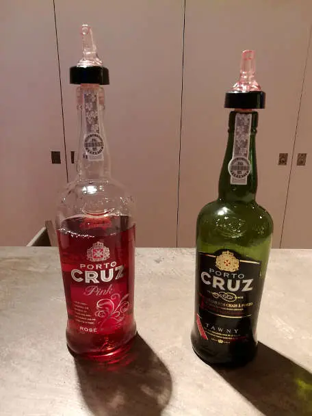 Port Cruz Space Port Tasting in Porto Au thentic F