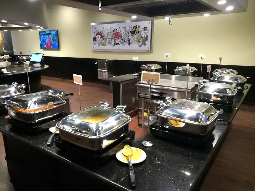 Mint Buffet off strip value buffet Las Vegas Authentic Food Quest