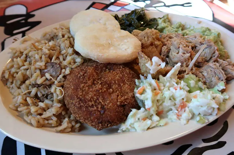 Soul Food Plate at Prosser's BBQ for Best Southern Comfort Foods by Authentic Food Quest. Soul Food Myrtle Beach