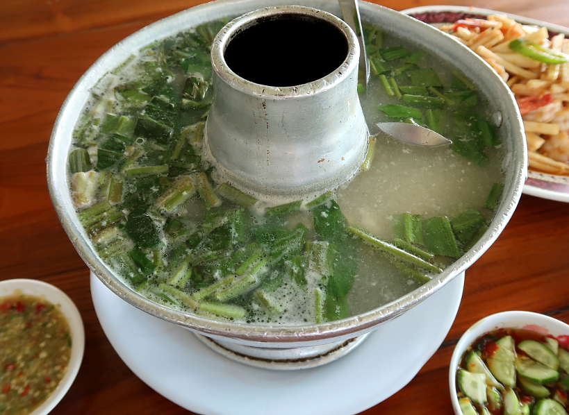 Kung Phao Mae Thong Chup Tom Yum Fish Soup on Ayutthaya Day Tour by Authentic Food Quest