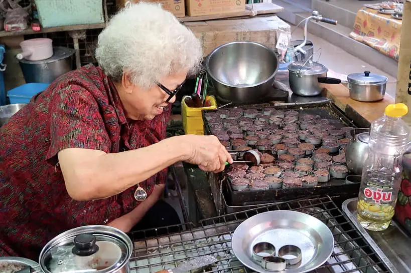 San Chao Rong Thong Market Stall for Thai Coconut Pancakes Ayutthaya Day Tour by Authentic Food Quest