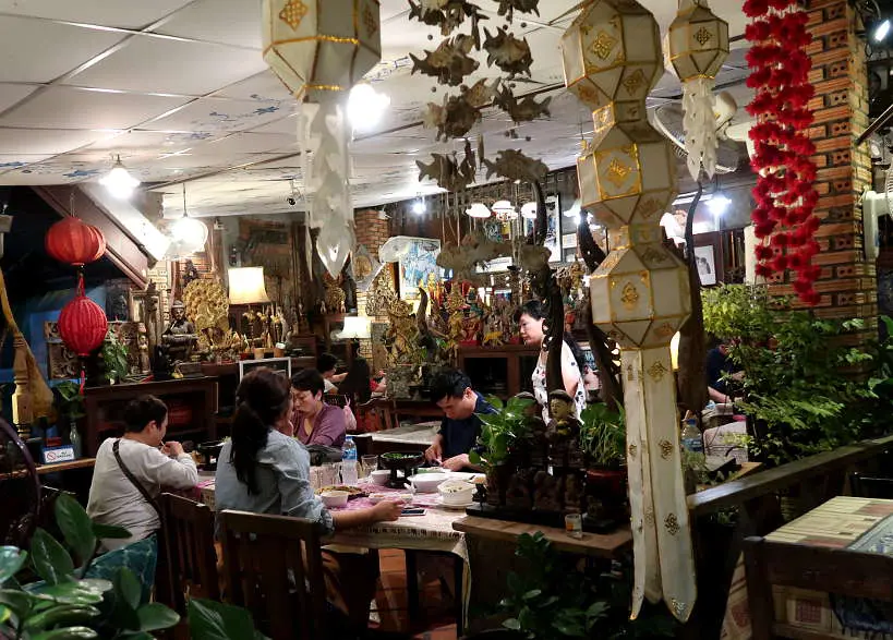 Huen Phen Chiang Mai Restaurant Authentic Food Quest