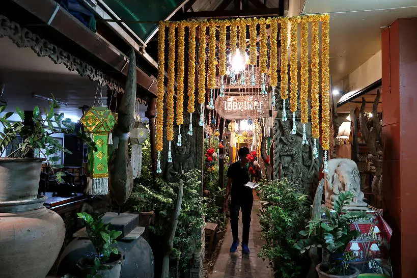 Huen Phen Restaurant Chiang Mai Restaurant Authentic Food Quest