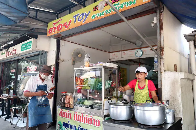 Toy Roszab for Chiang Mai Restaurant by Authentic Food Quest