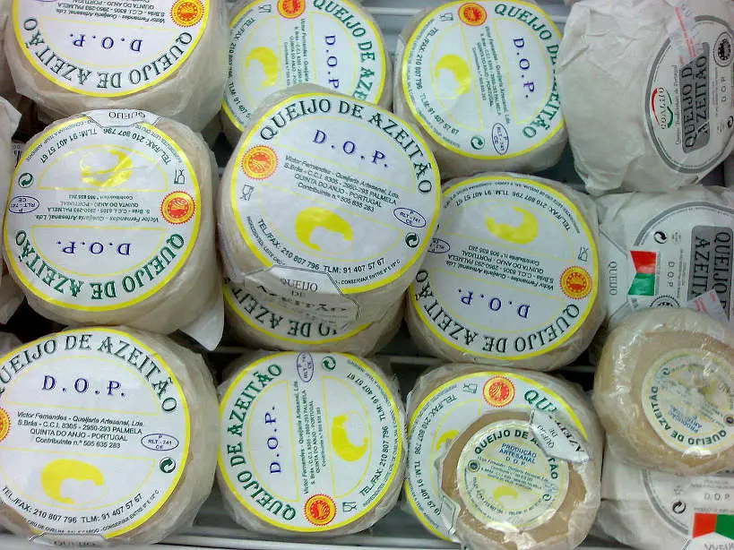 Queijos_de_Azeitão Portugal_byAdriao_Wikimedia