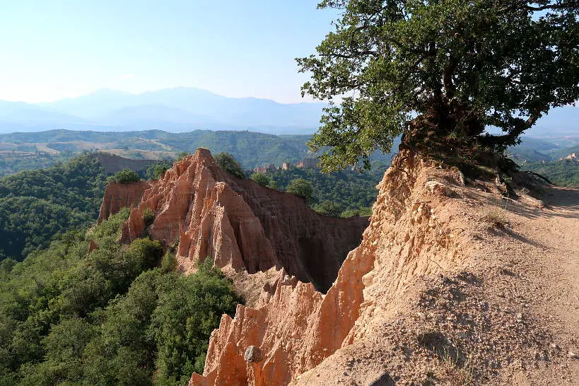 MelnikPyramids_Bulgaria_AuthenticFoodQuest