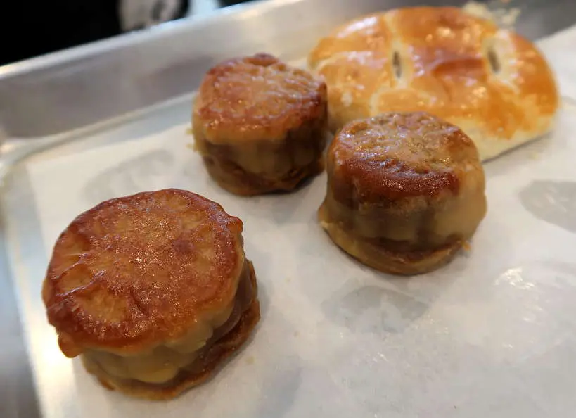 Lotus Moon Cake Chicago Chinatown Bakery Chiu Quon by Authentic Food Quest