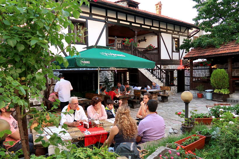 Outdoor courtyard TavernVoivodata_BanskoRestaurants_AuthenticFoodQuest