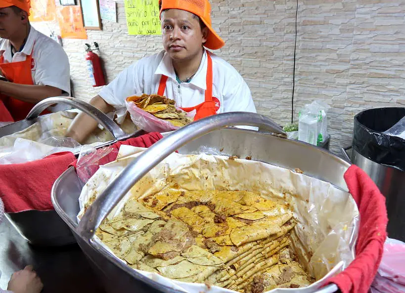 Tacos de Canastas Los Especiales best tacos in Mexico City food by Authentic Food Quest