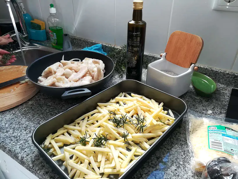 Side Fries Dish_ ready to cook for Bacalhau a bras by AuthenticFoodQuest.jpg