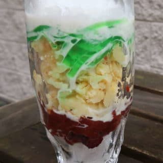 Che Ba Mau also known as Che 3 Mau by AuthenticFoodQuest