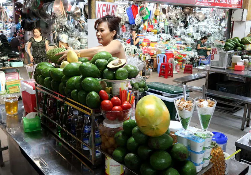 Stand selling Kem Vietnamese Ice Cream in Danang Market by AuthenticFoodQuest