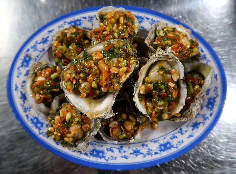 HauSua_VietnameseGrilledOysters_ADanangFood_AuthenticFoodQuest