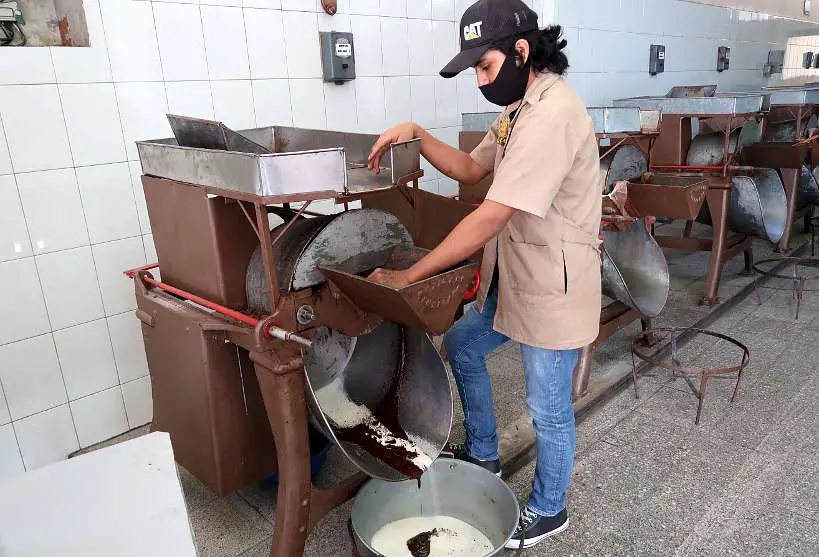Making Oaxaca Chocolate at Guelaguetza by AuthenticFoodQuest