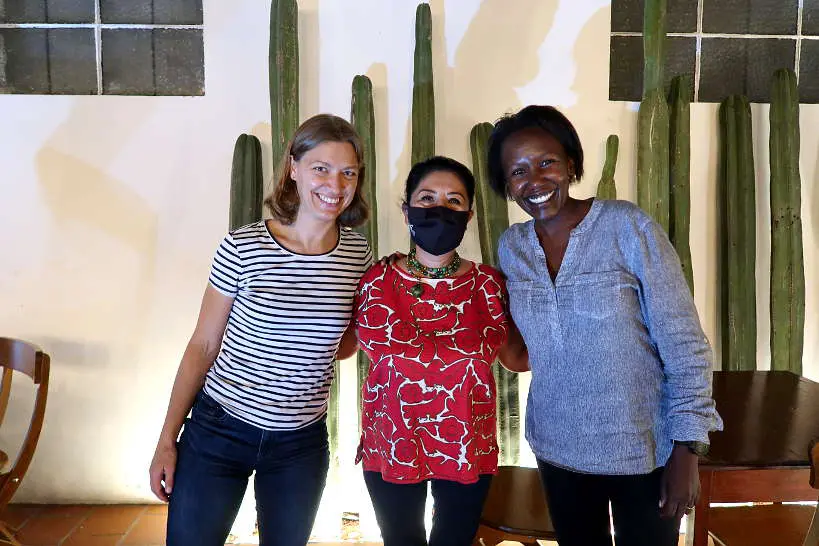 Las Quince Letras Claire and Rosemary with Celia Florian by Authentic Food Quest