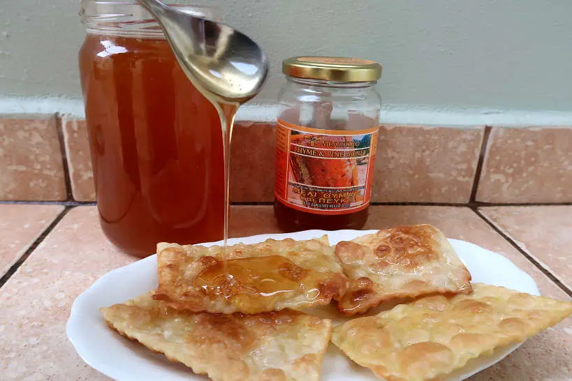 The taste of Thyme Honey from Crete by Authentic Food Quest