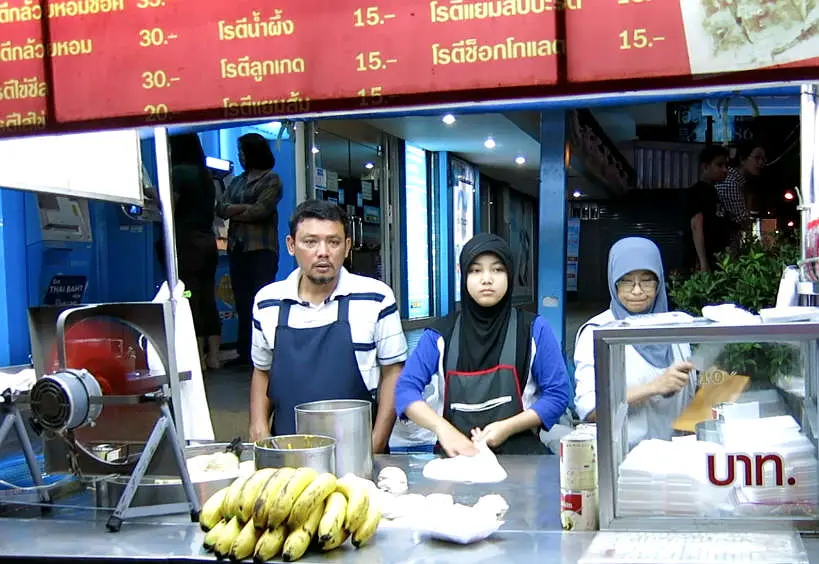 Thai Roti Vendors in Thailand by Authentic Food Quest