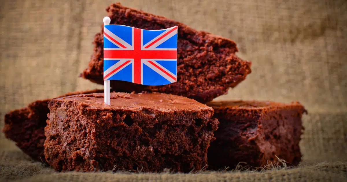 1200 UK Snacks Box by Authentic Food Quest