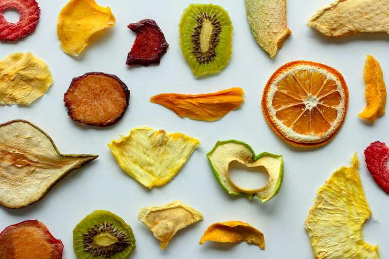 15 Must-Try International Snack Boxes To Taste The World (2023)