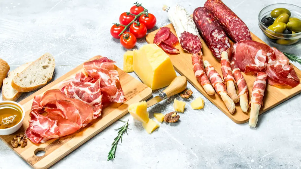 1200 Italian Snacks Box by Authentic Food Quest