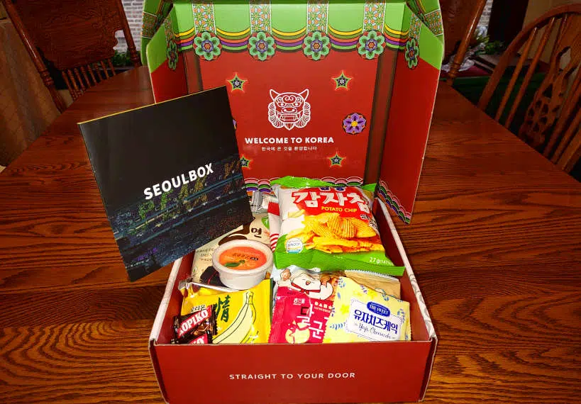 Seoul Box Signature Unboxing by Authentic Food Quest