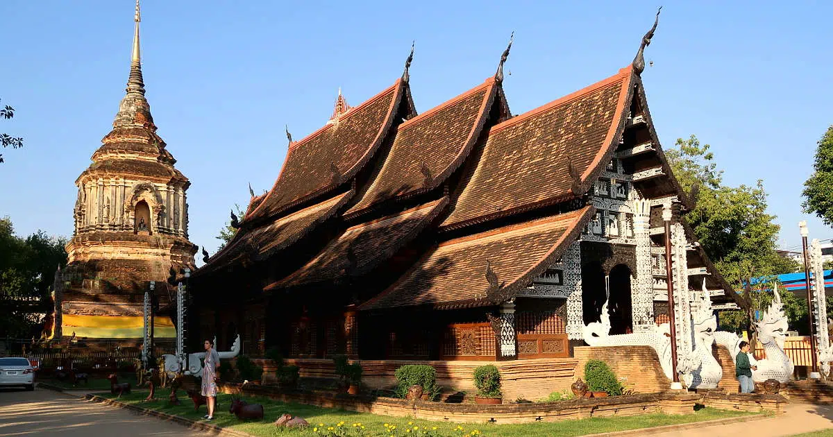 Chiang Mai Neighborhoods and temples by Authentic Food Quest