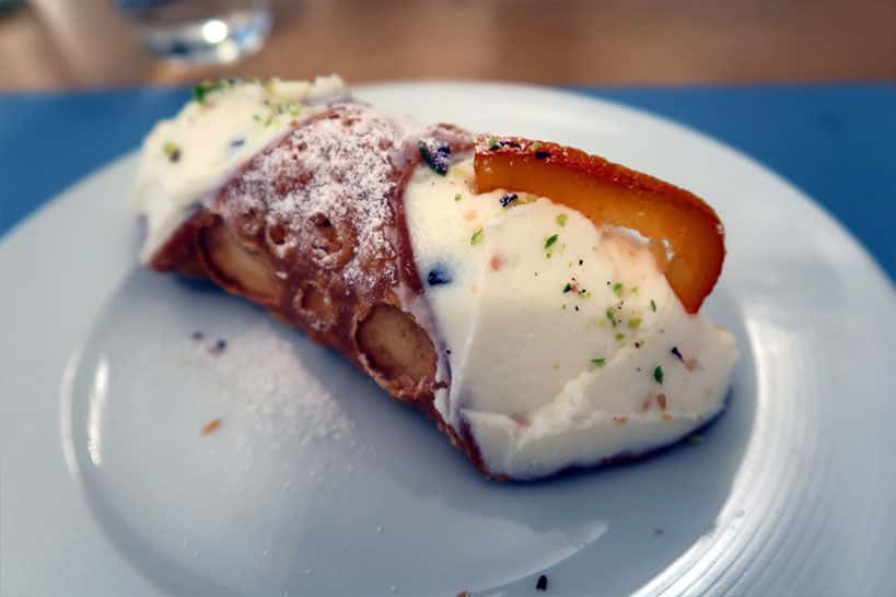 Cannoli alla Siciliana (Sicilian Cannoli) Recipe