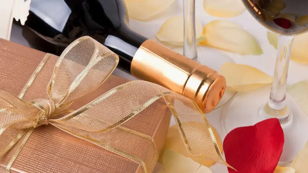 15 Best Inexpensive Gifts For Wine Lovers