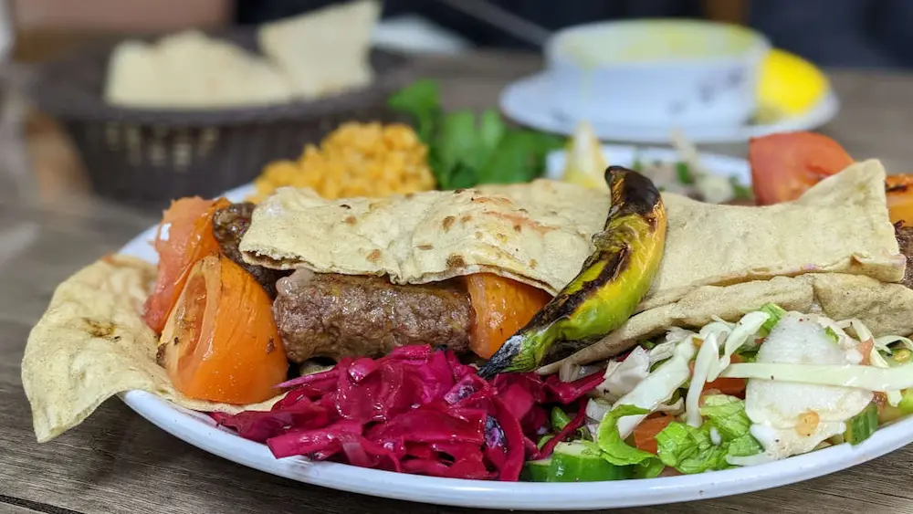 17 Best Foods in Istanbul To Savor (With Desserts and Drinks)