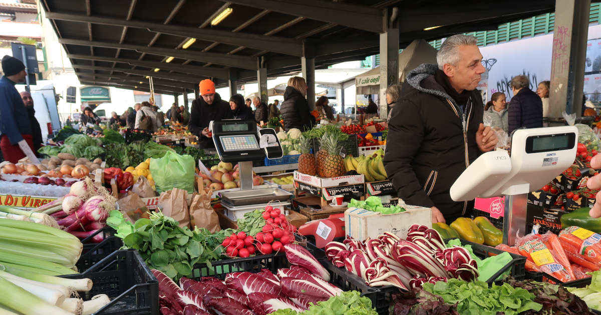 7 Best Food Markets In Florence For A Gastronomic Feast