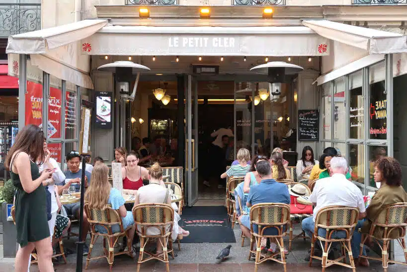 7 Best Affordable Restaurants Near Eiffel Tower For French Food Lovers
